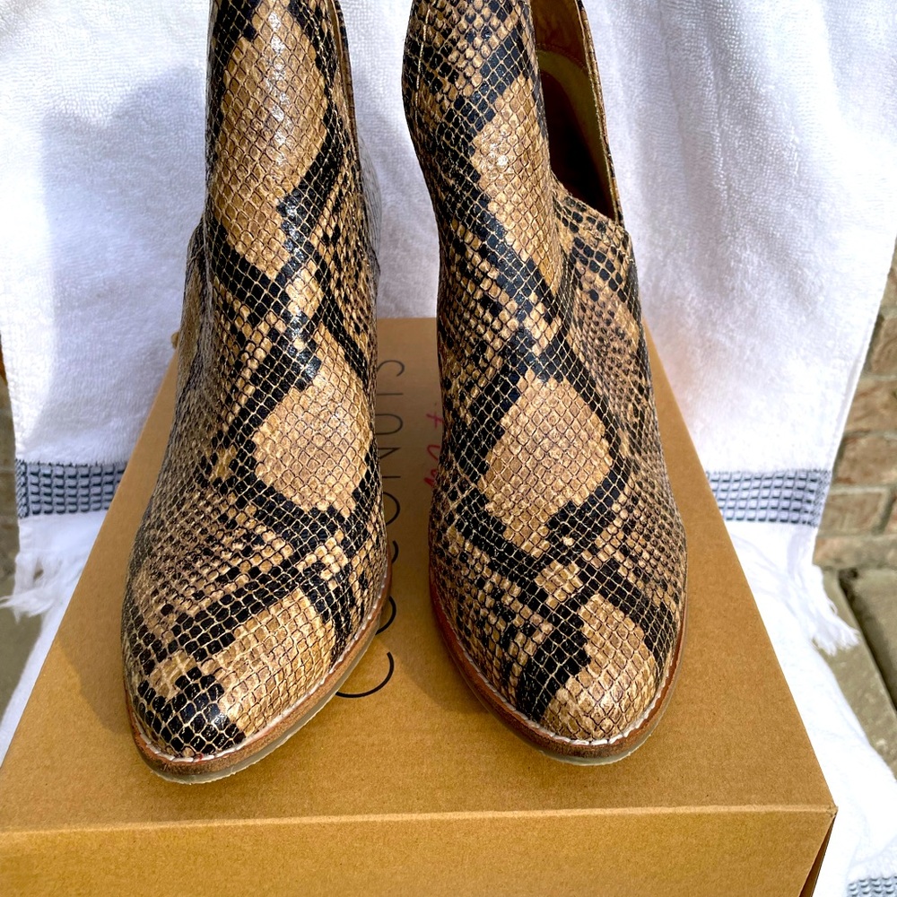 Matisse Coconuts Trader Snake Booties - image 1